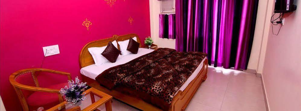 Hotel Sunshine Haridwār Esterno foto